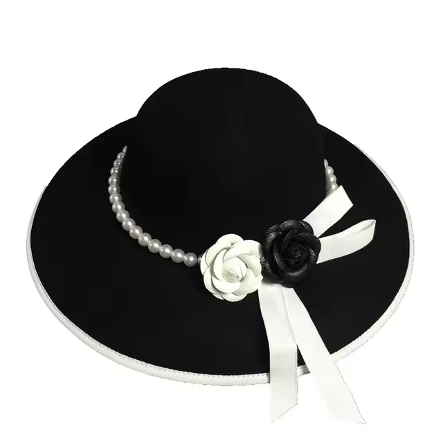 Elegancki Kapelusz Fedora z Kwiatami i Perłami – Czarny i Biały – 100% Wełna – Damski – Na Ślub, Kościół, Uroczystości
