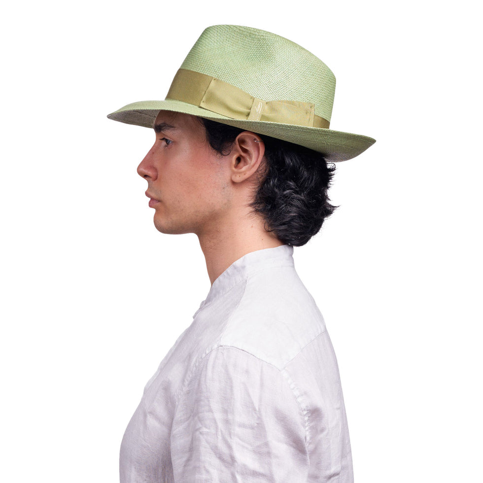 Kapelusz letni typu Panama Fedora – lekki i stylowy