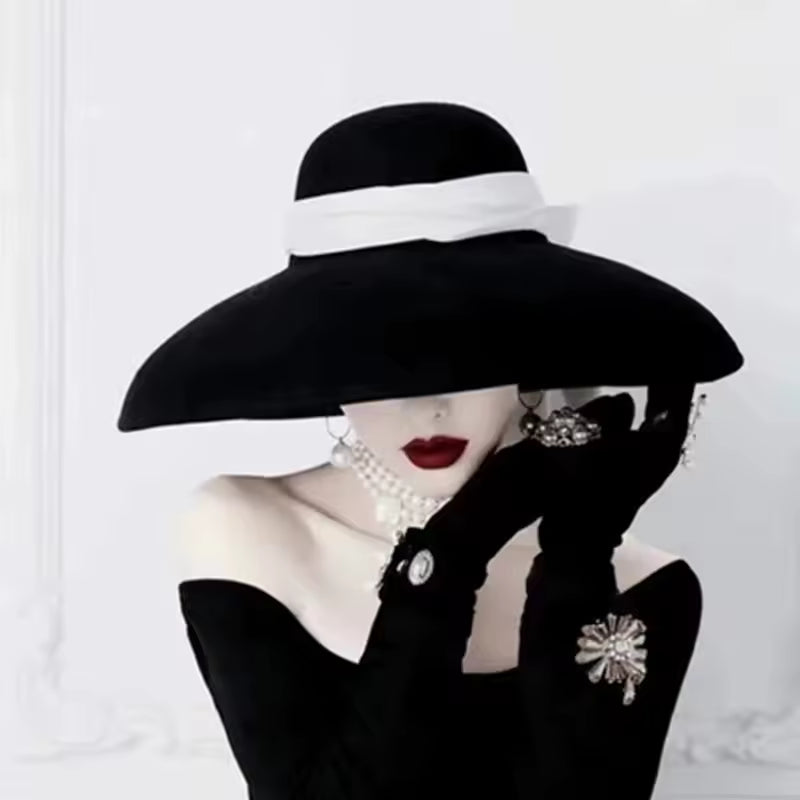 Elegancki Kapelusz Fedora z Kwiatami i Perłami – Czarny i Biały – 100% Wełna – Damski – Na Ślub, Kościół, Uroczystości